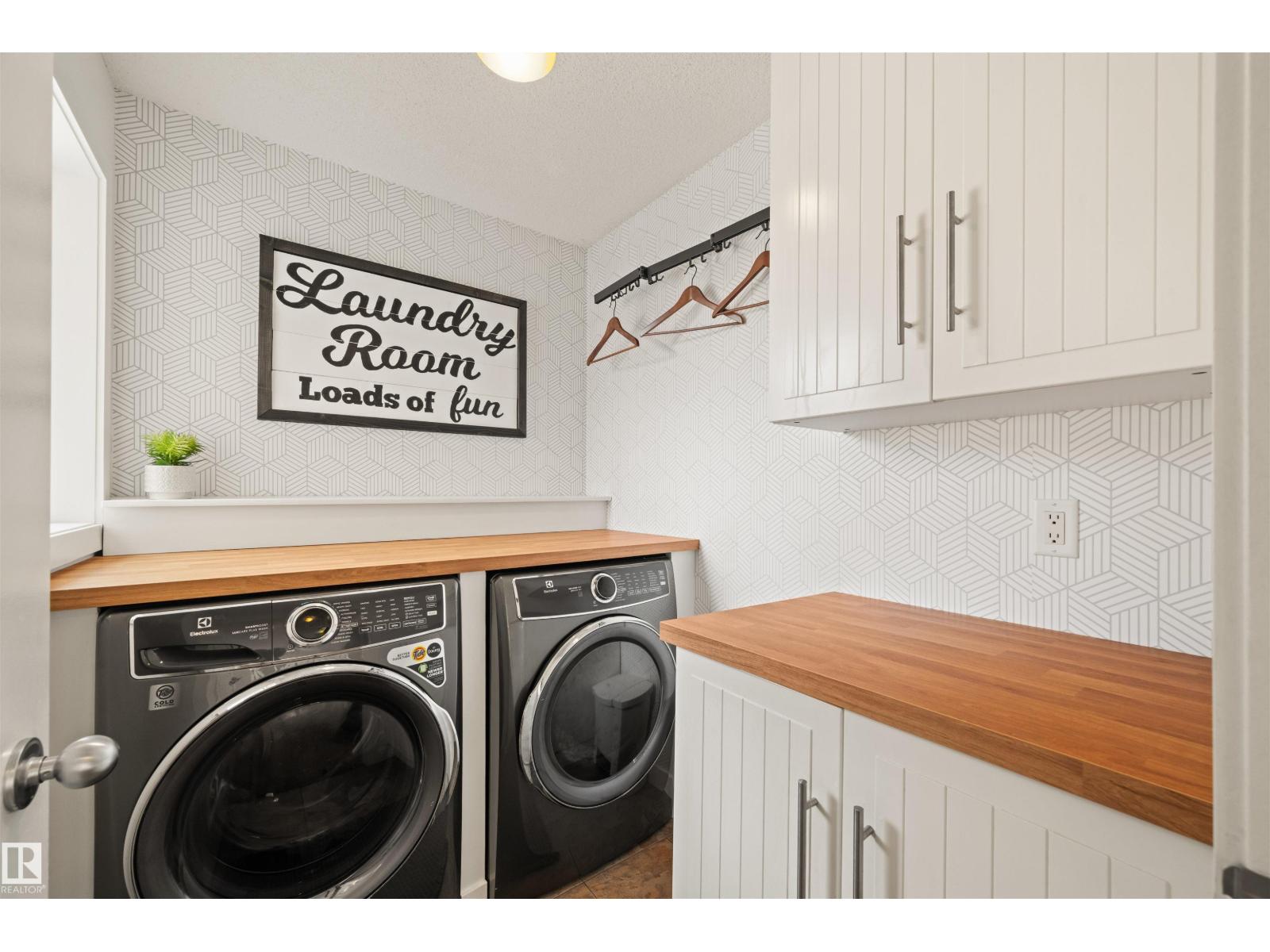 20722 56A AV NW - 16