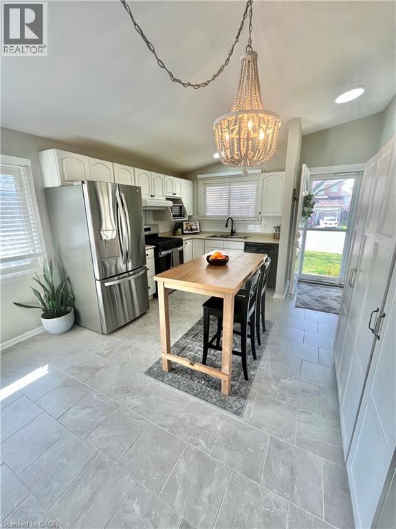 241 THORNER Drive - 12