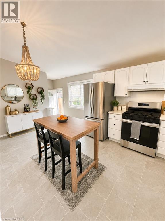 241 THORNER Drive - 16