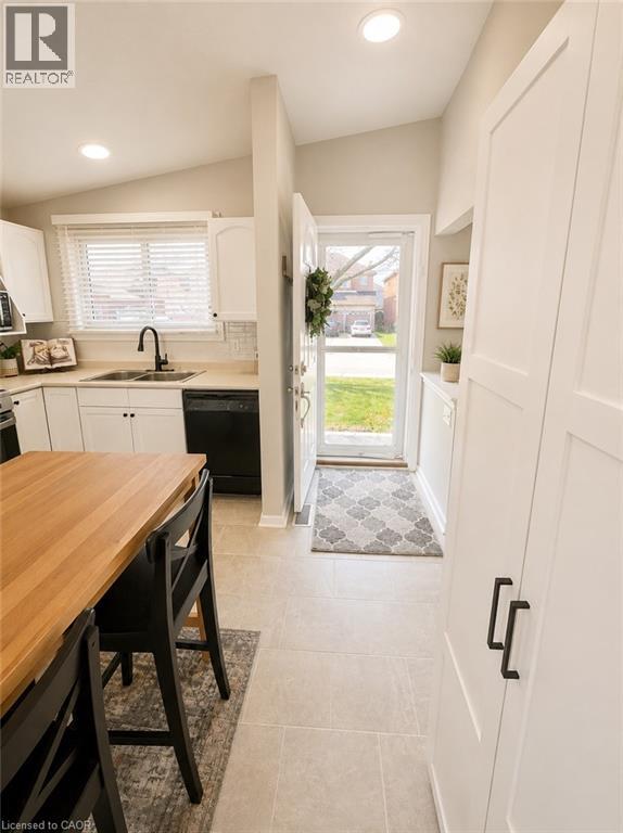 241 THORNER Drive - Image 3