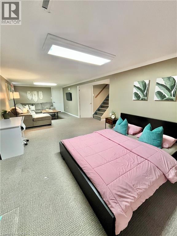 241 THORNER Drive - 35