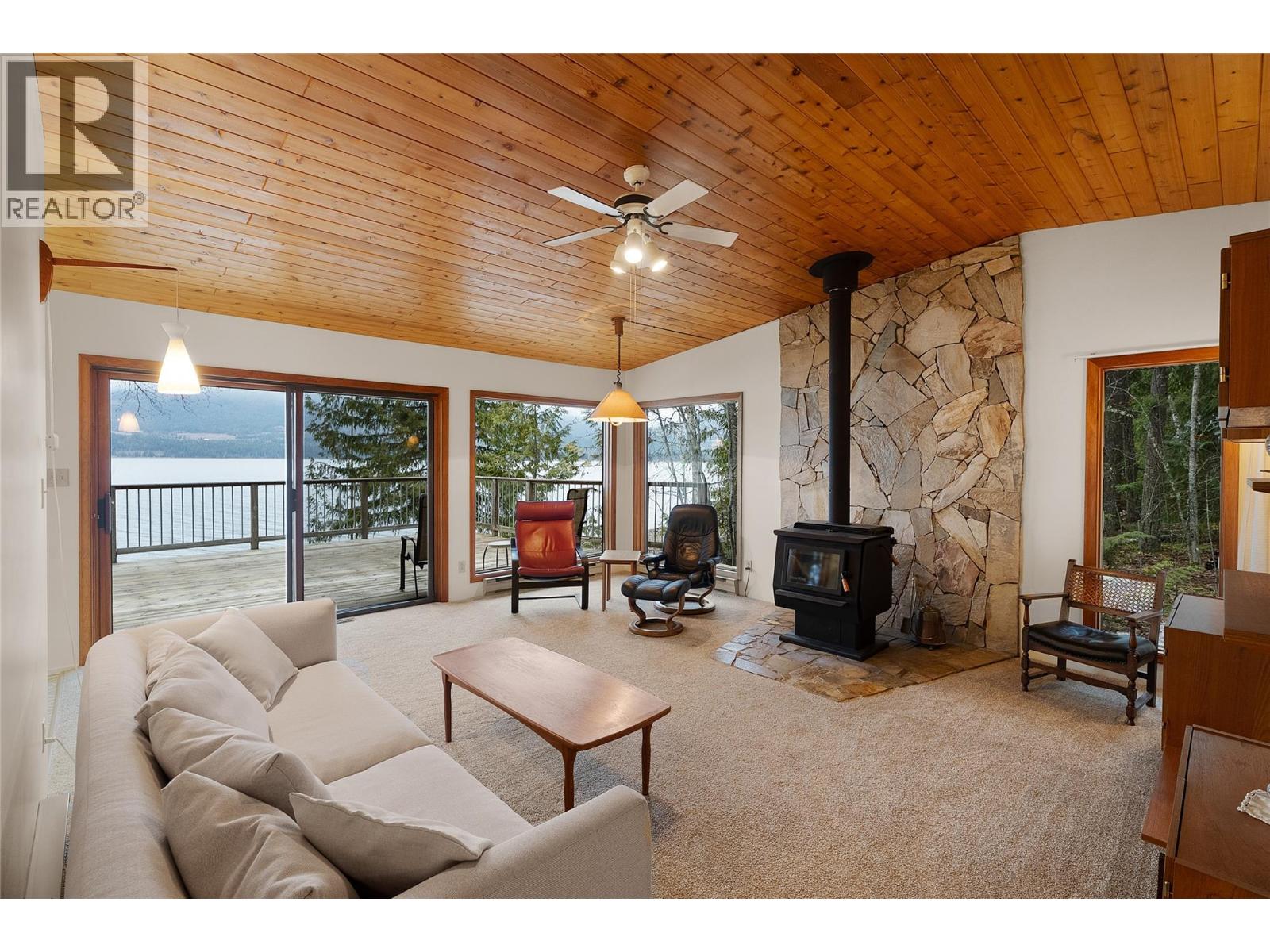 4119 Reid Road, Eagle Bay
