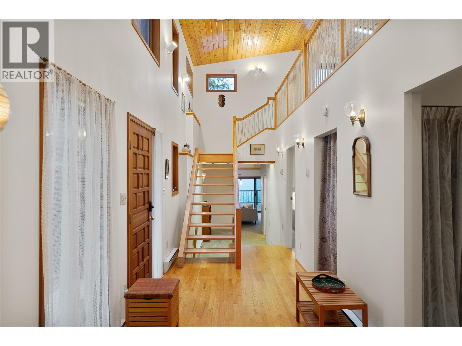4119 Reid Road, Eagle Bay