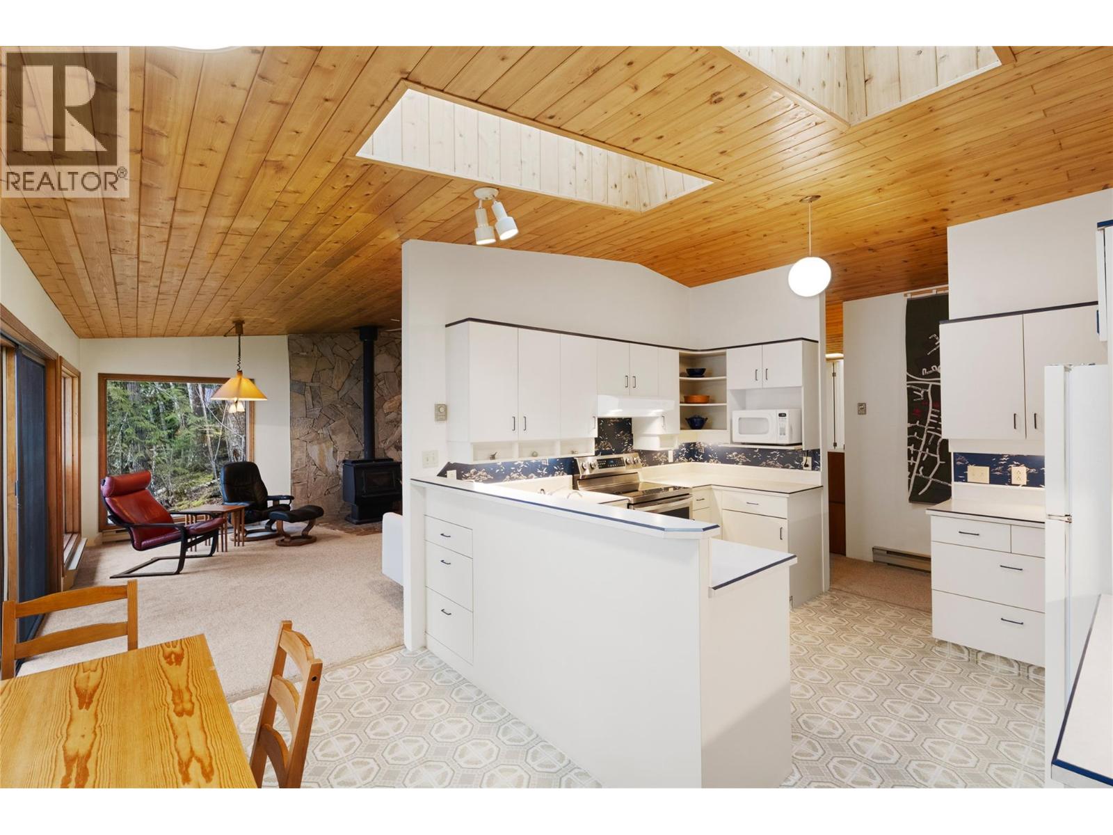 4119 Reid Road, Eagle Bay