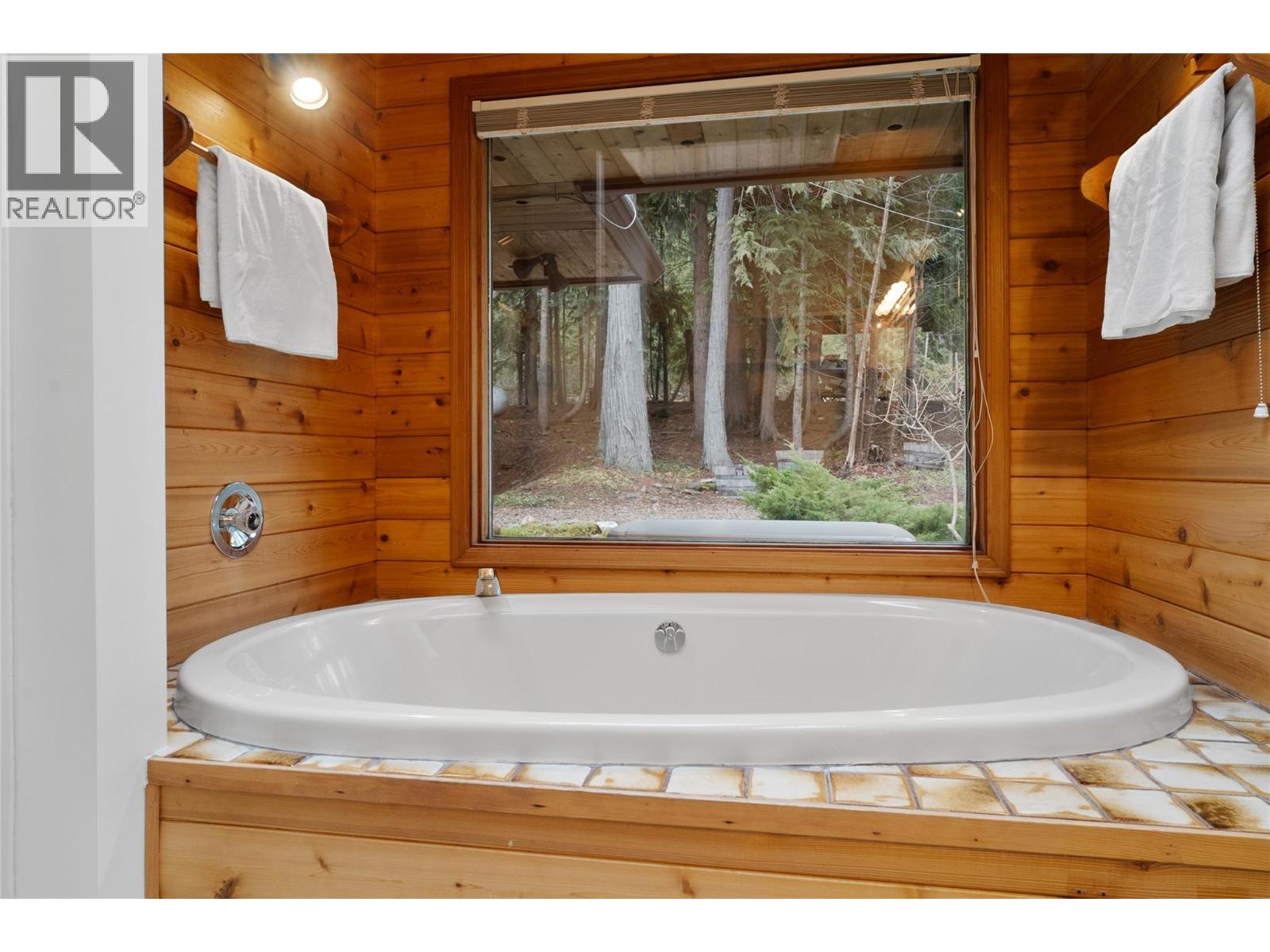 4119 Reid Road, Eagle Bay