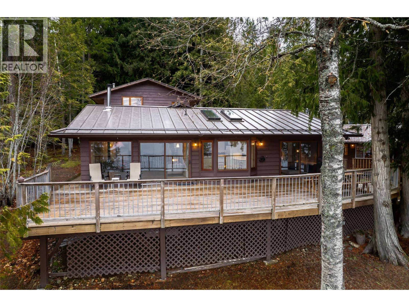 4119 Reid Road, Eagle Bay