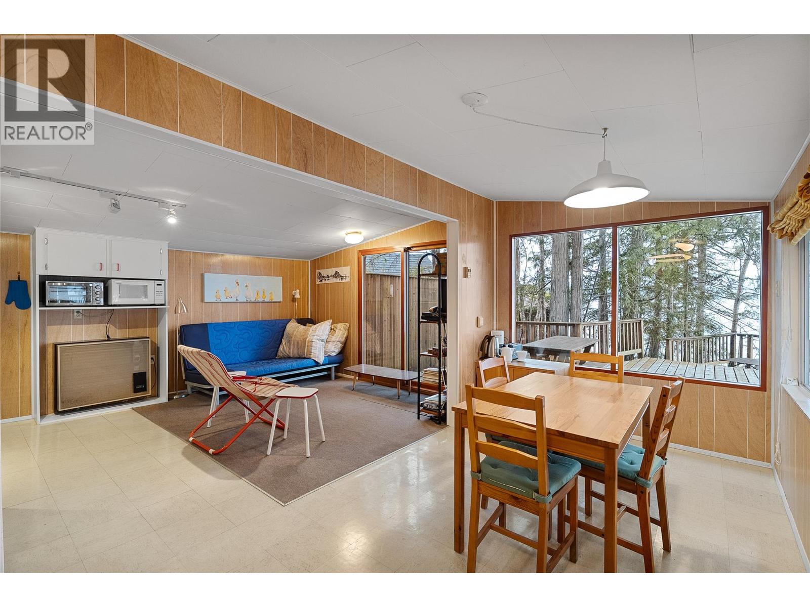 4119 Reid Road, Eagle Bay