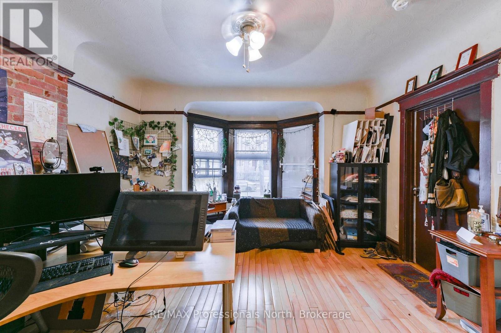 3 MAYNARD AVENUE - 10