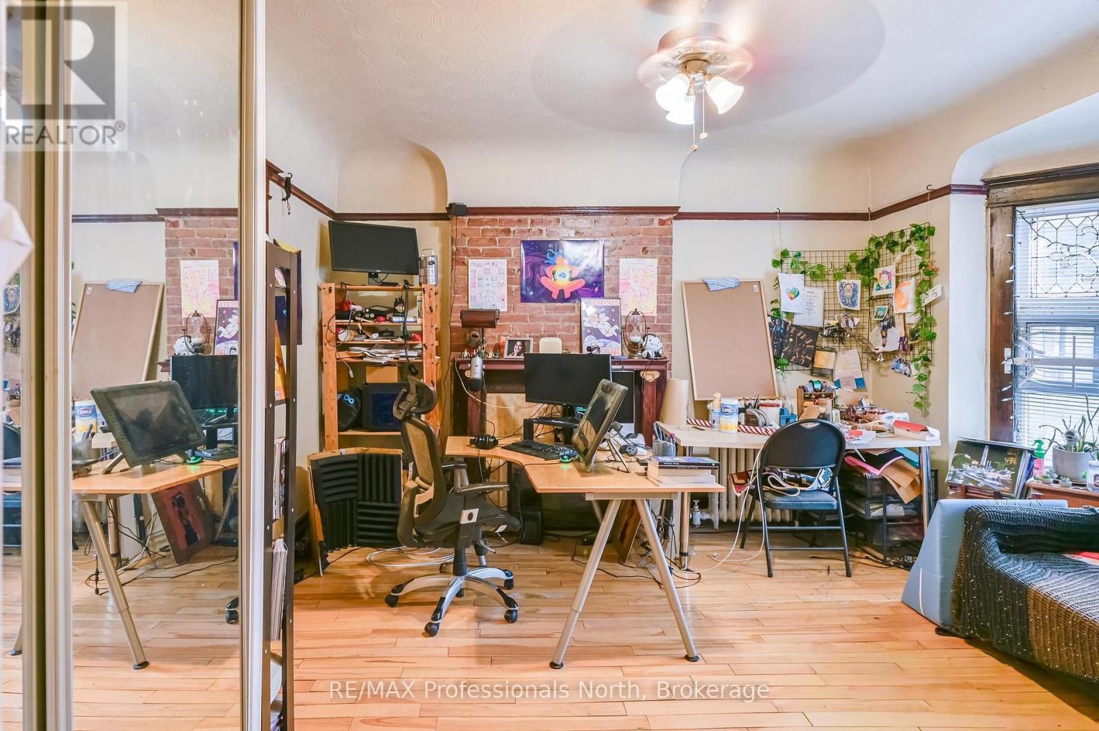 3 MAYNARD AVENUE - 12