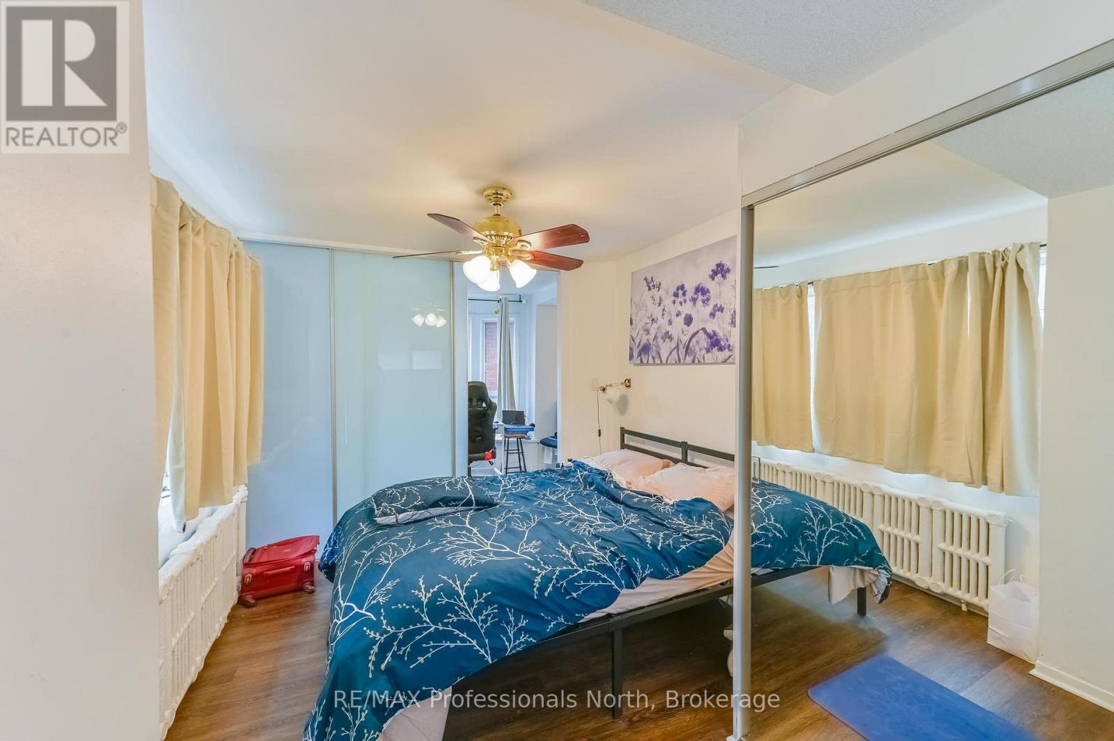 3 MAYNARD AVENUE - 33