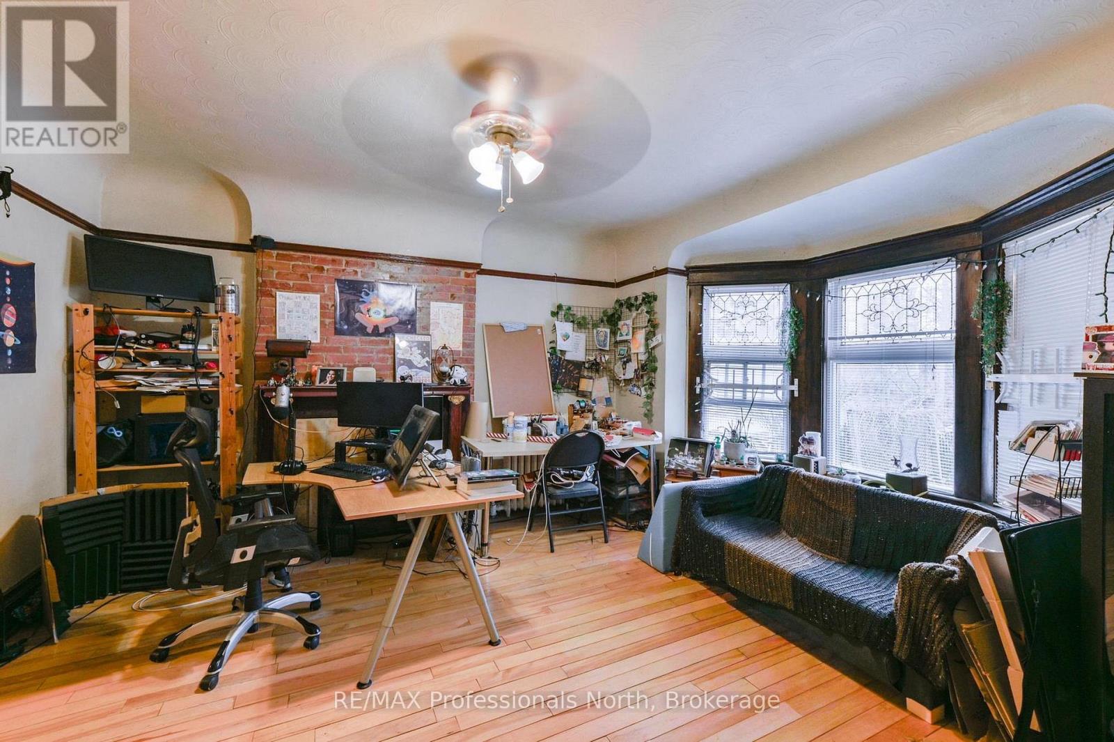 3 MAYNARD AVENUE - 9