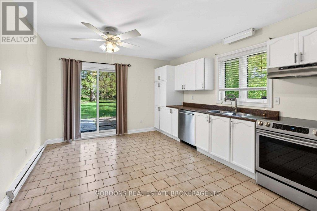 163 MAIN STREET - 32