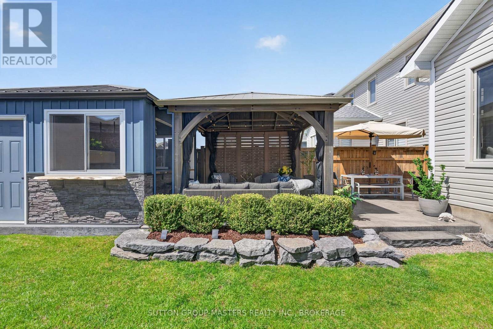 124 HAZLETT STREET - 13
