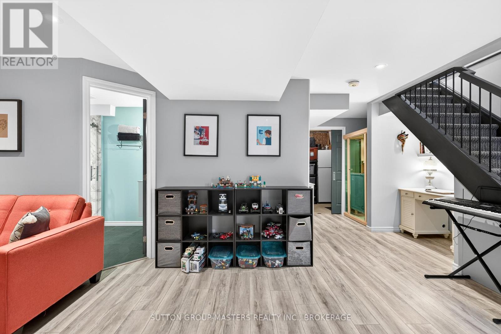 124 HAZLETT STREET - 43