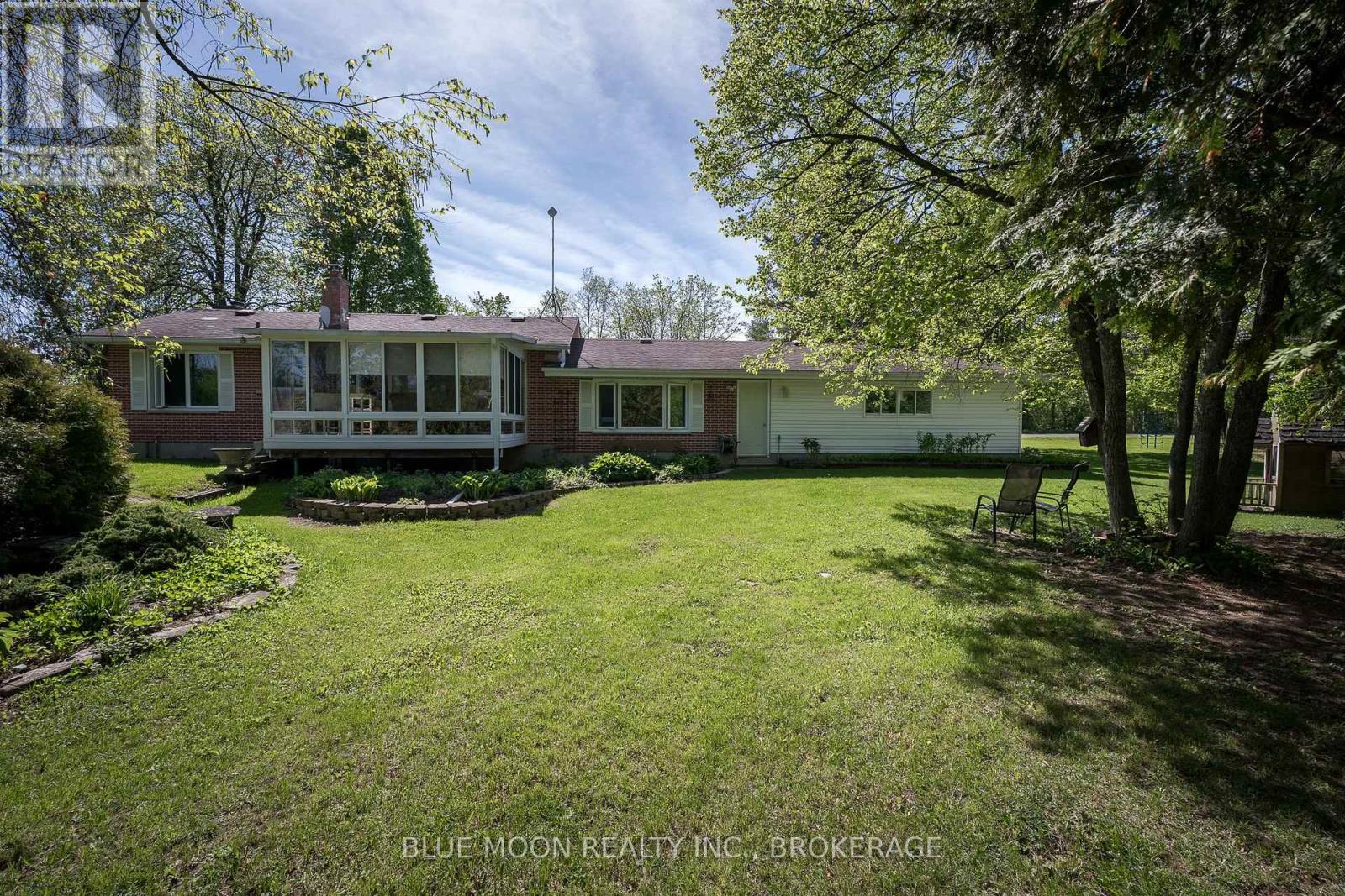 2545 LEEMAN ROAD - 32