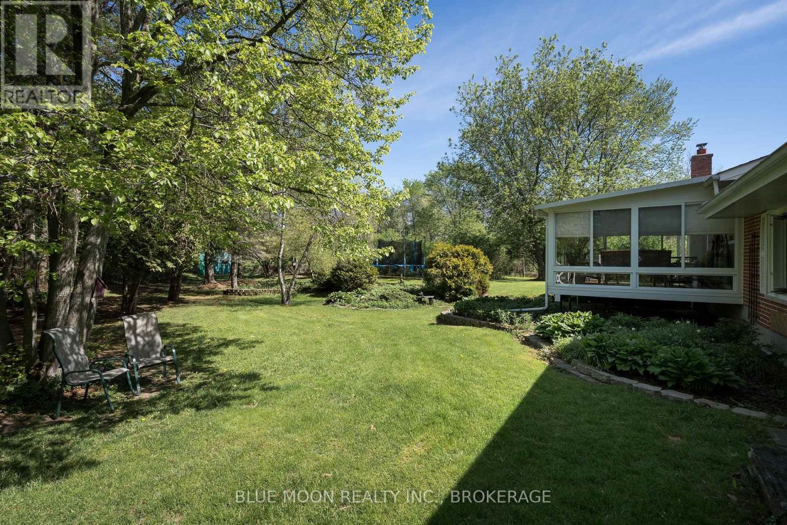 2545 LEEMAN ROAD - 34