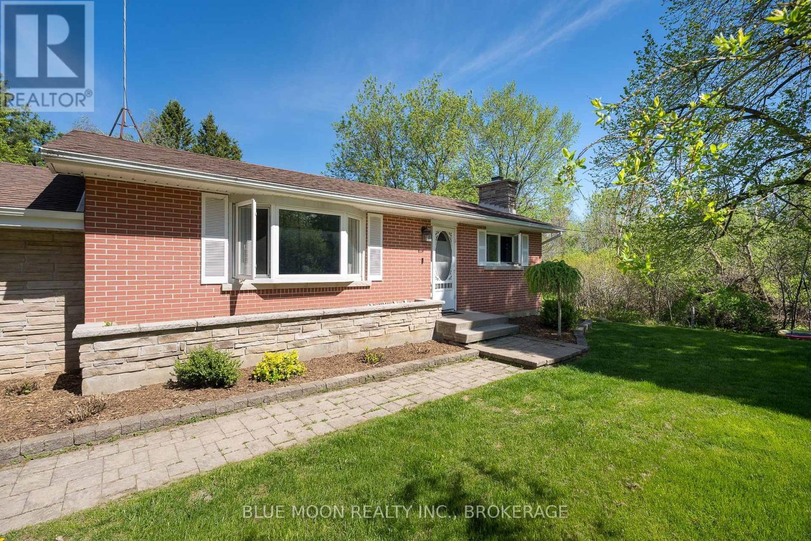 2545 LEEMAN ROAD - 4