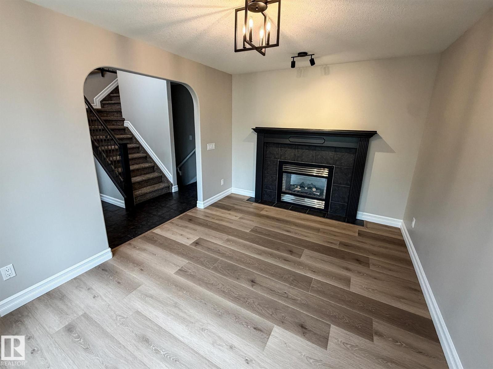 32 CARRIERE CR — photo 11