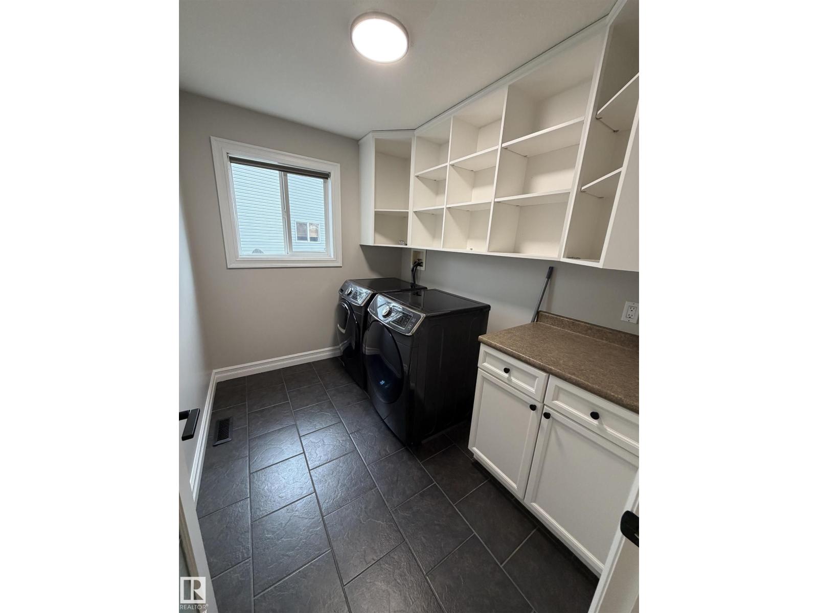 32 CARRIERE CR — photo 13