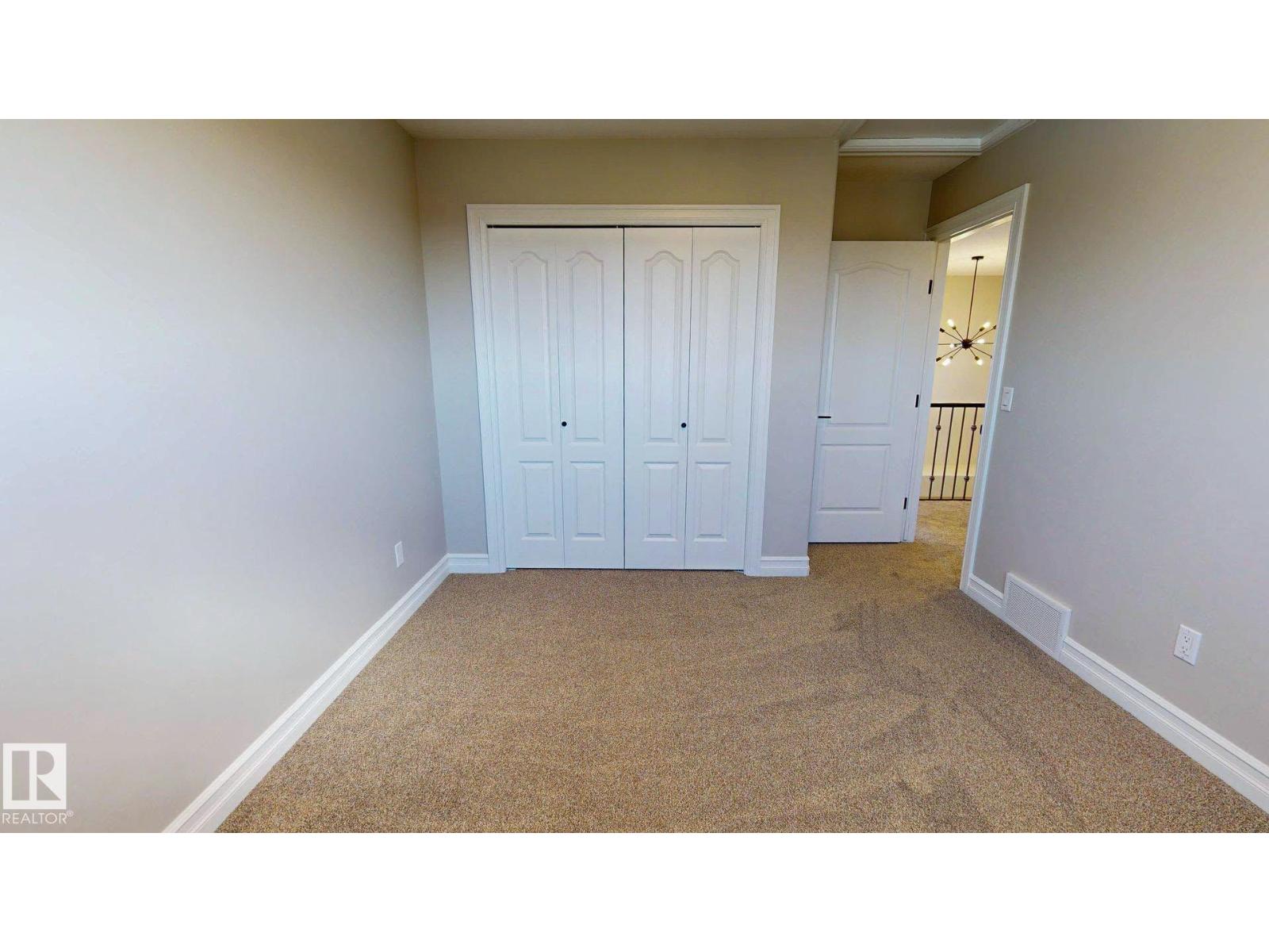 32 CARRIERE CR — photo 32