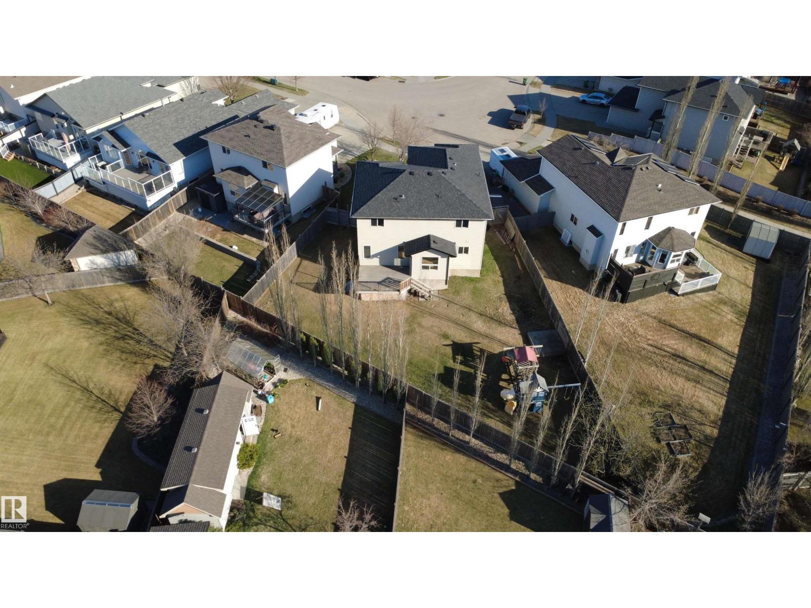 32 CARRIERE CR — photo 44