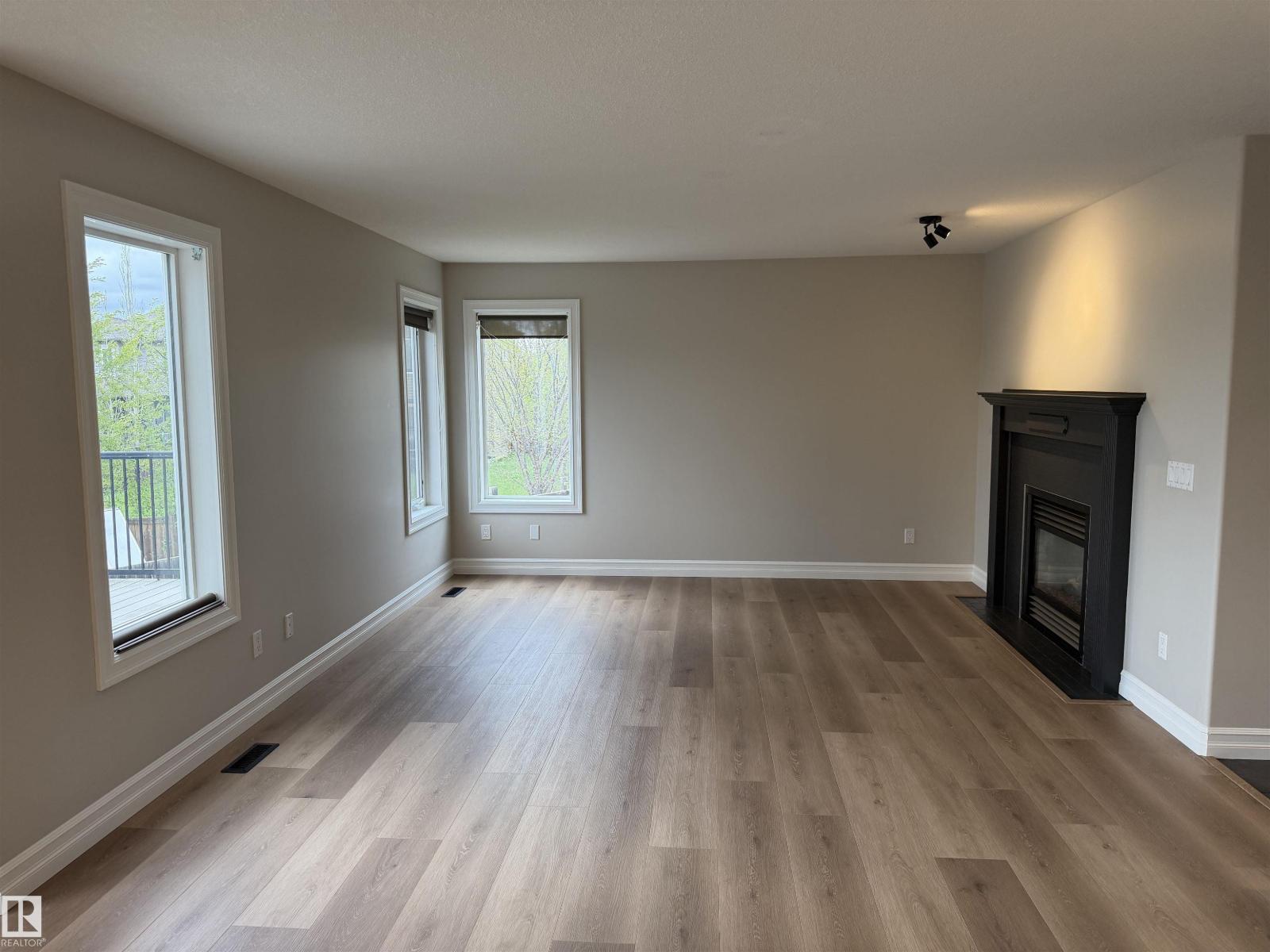 32 CARRIERE CR — photo 7