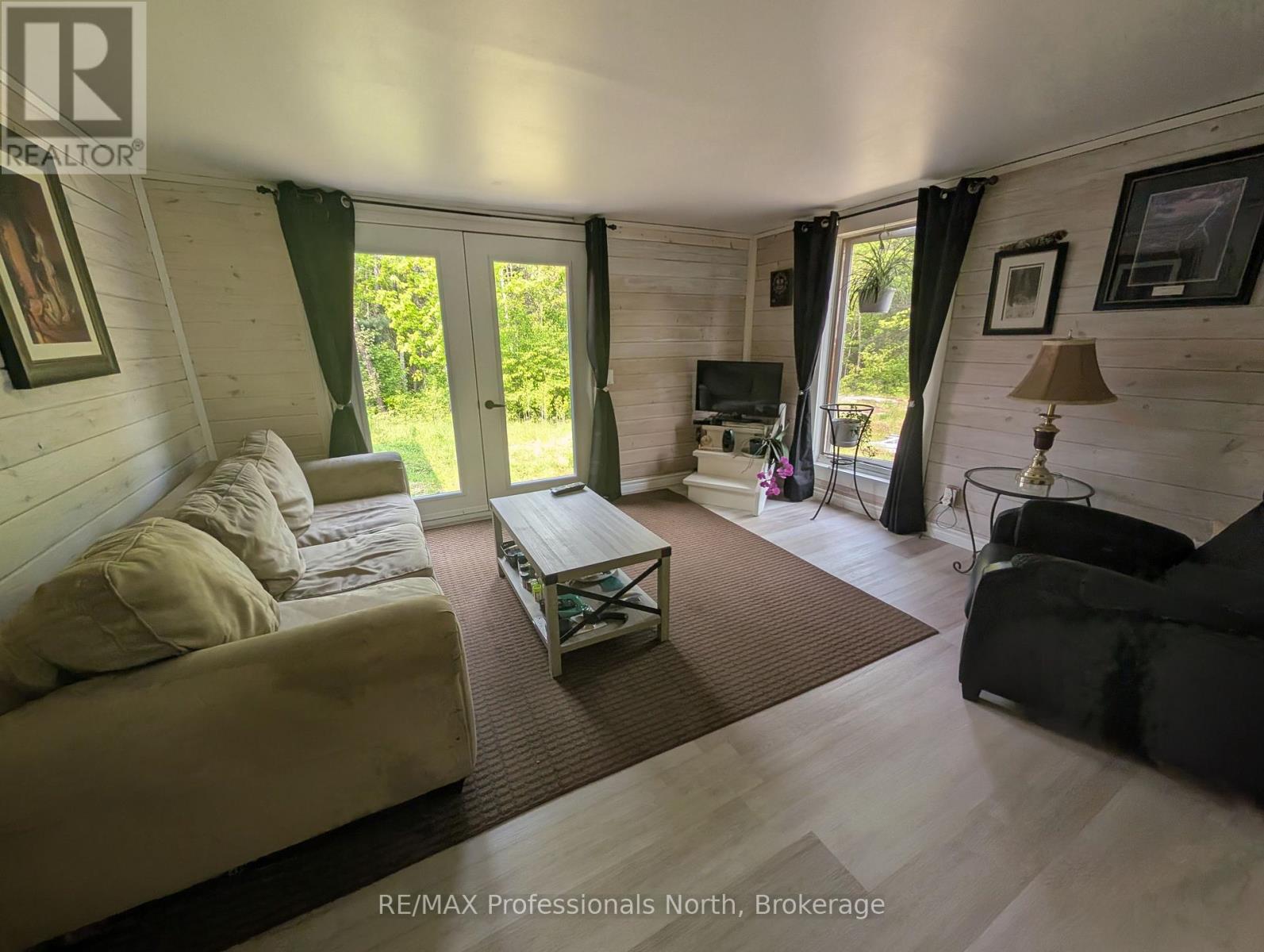 1408 PEARCELEY ROAD - 10
