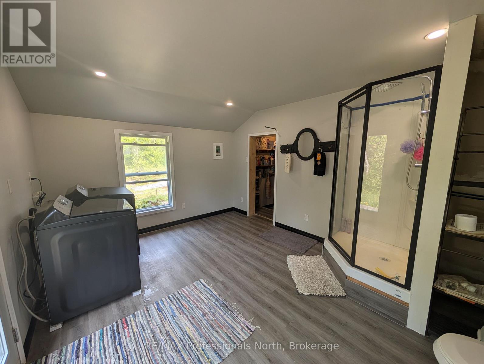 1408 PEARCELEY ROAD - 14