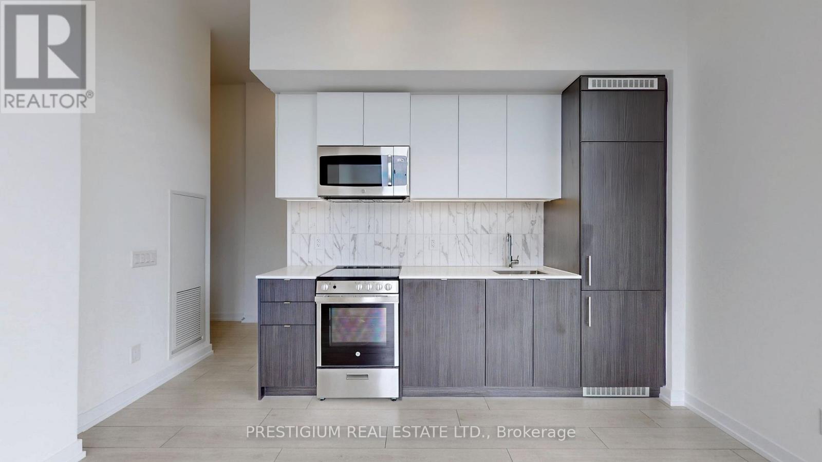 Listing photo of 208 - 500 DUPONT STREET