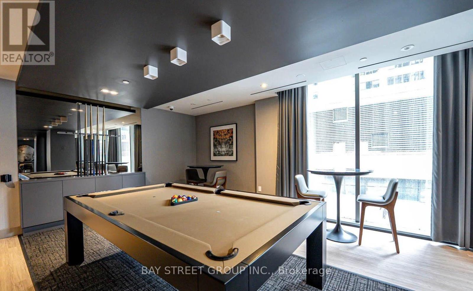 #2009 8 CUMBERLAND STREET - 19