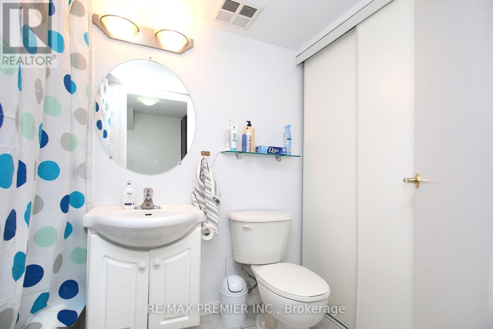 #109 22 WESTERN BATTERY ROAD - 17