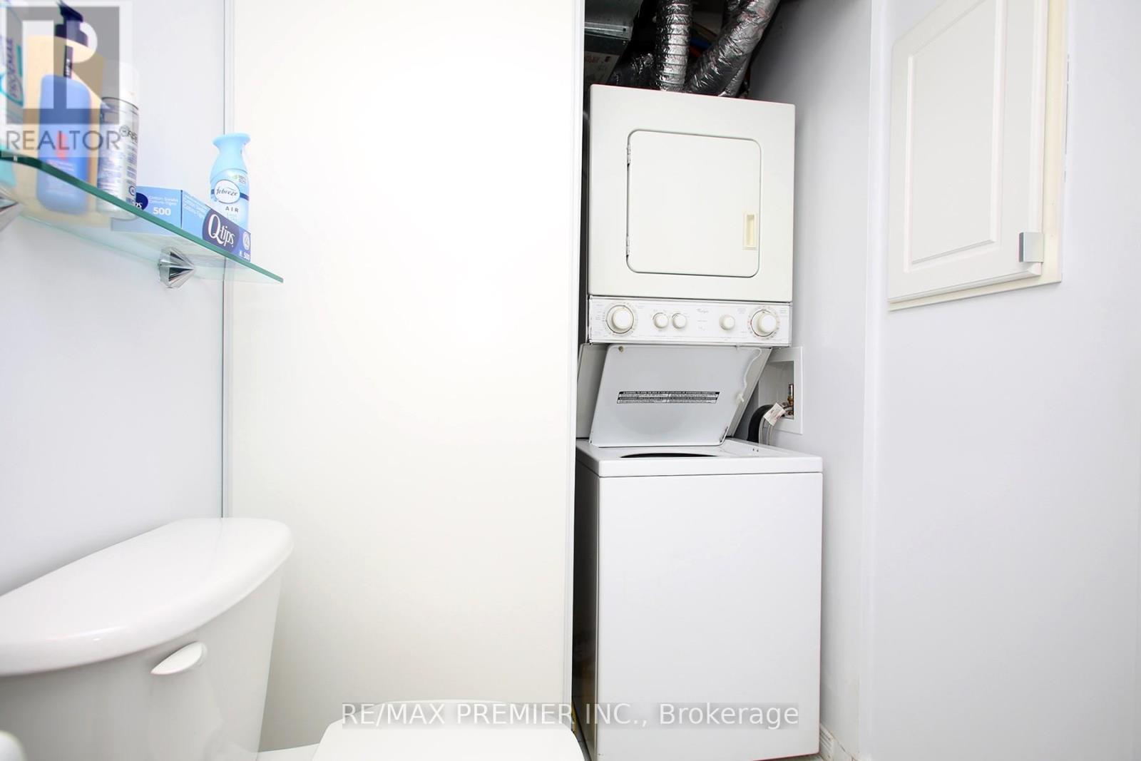 #109 22 WESTERN BATTERY ROAD - 18