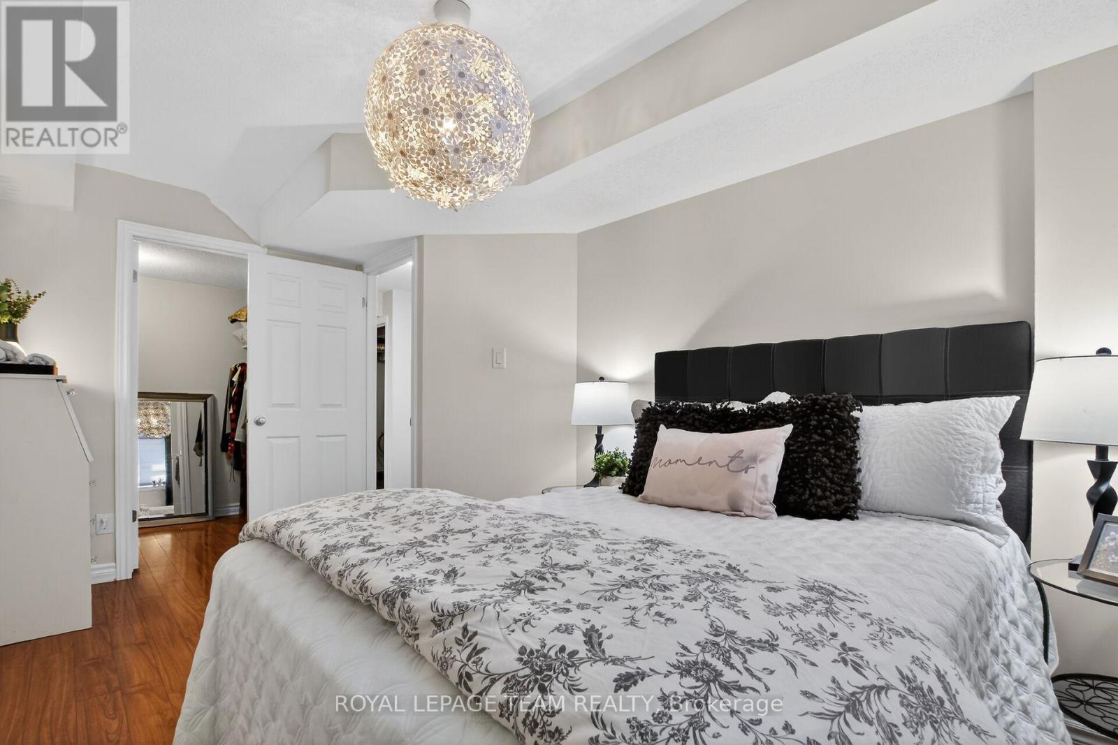 130A LINDENSHADE DRIVE - 19