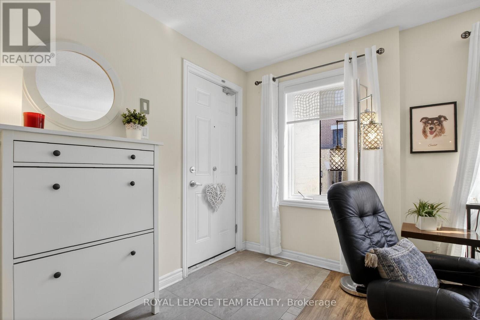 130A LINDENSHADE DRIVE - 3