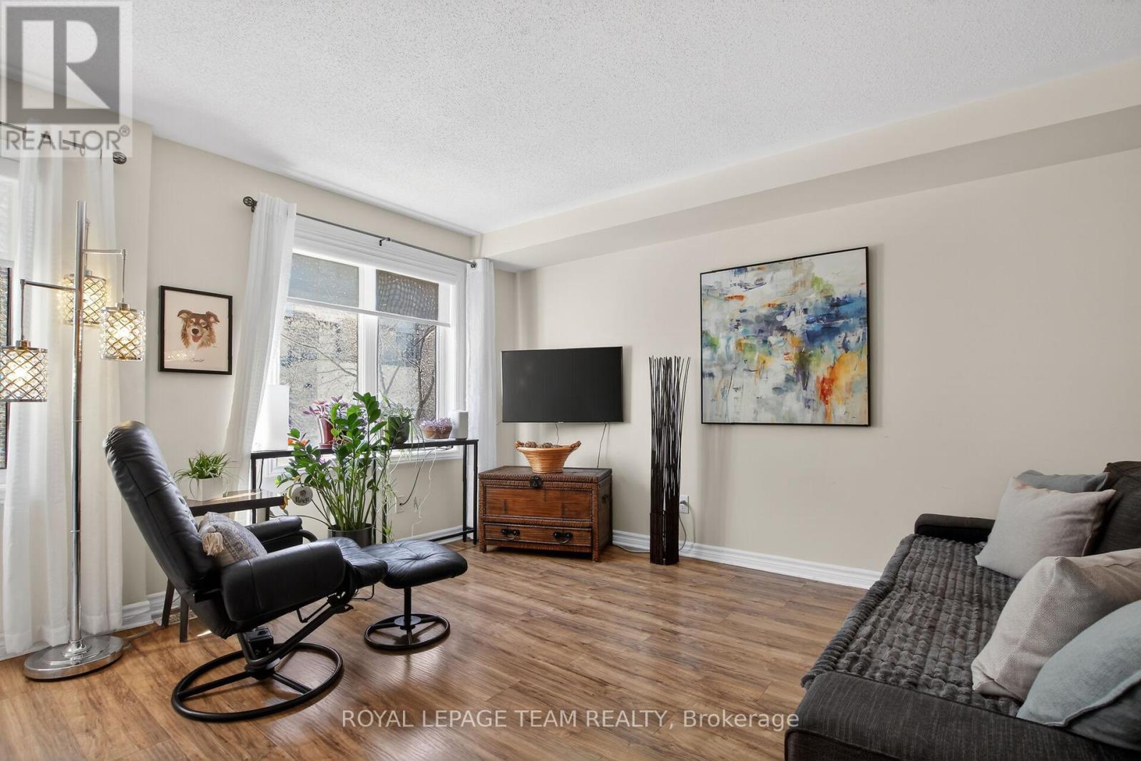 130A LINDENSHADE DRIVE - 5