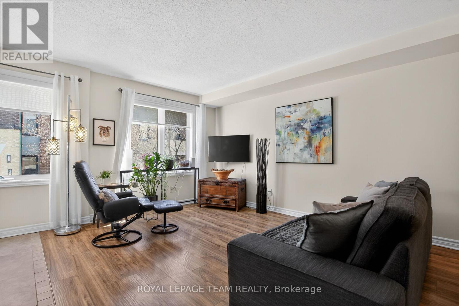 130A LINDENSHADE DRIVE - 4