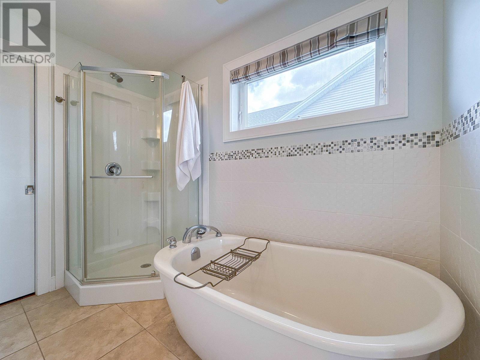 62 Saints Crescent - 22