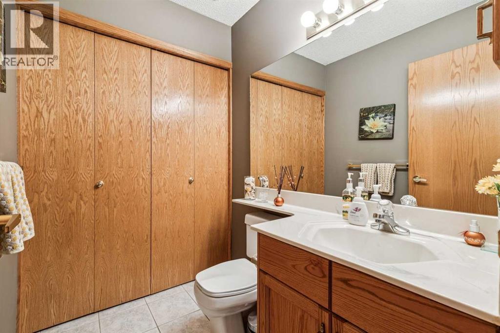 47 Sunlake Close SE - 16