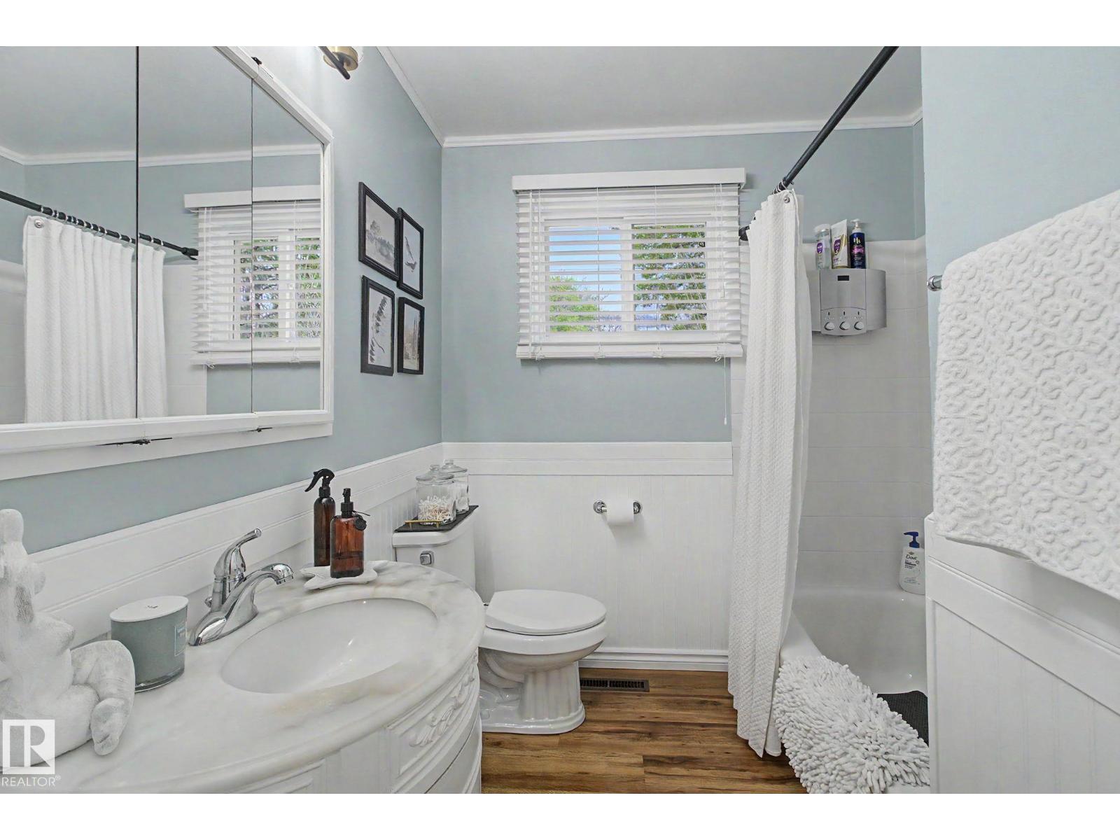 11918 43 ST NW - 19