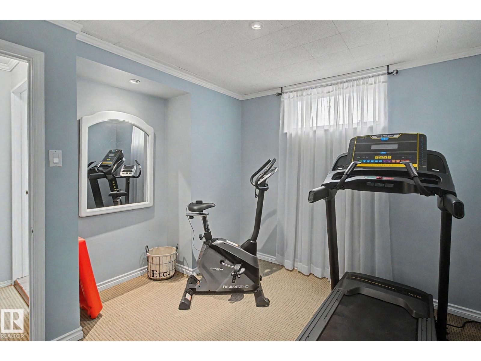 11918 43 ST NW - 35