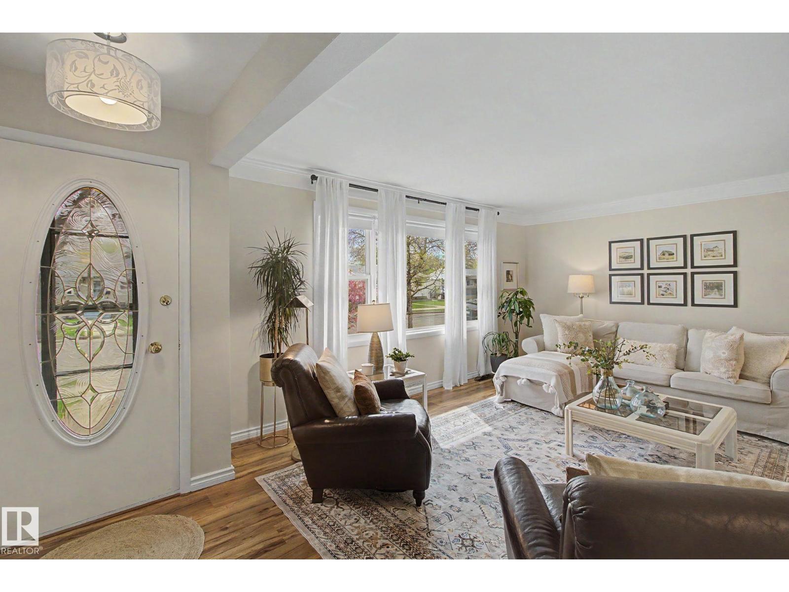 11918 43 ST NW - 7