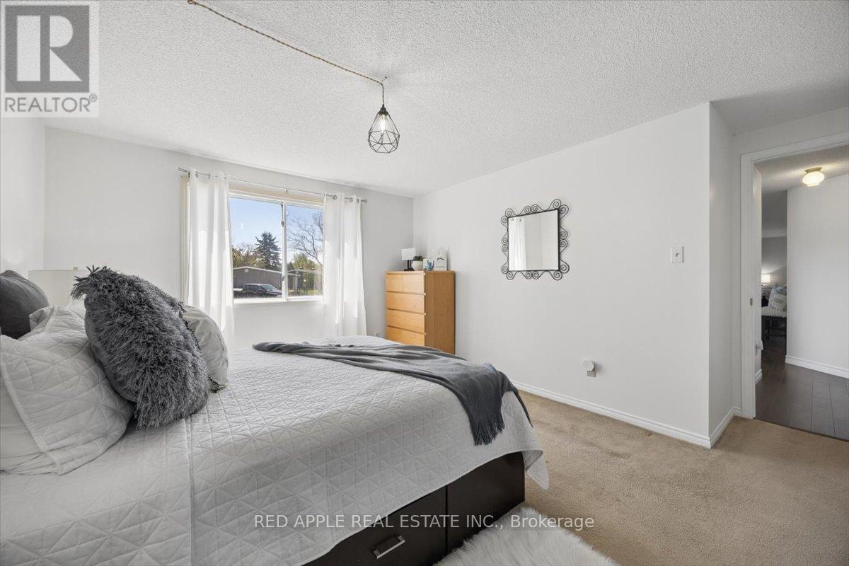 12 BELLE ISLE ARM - 27