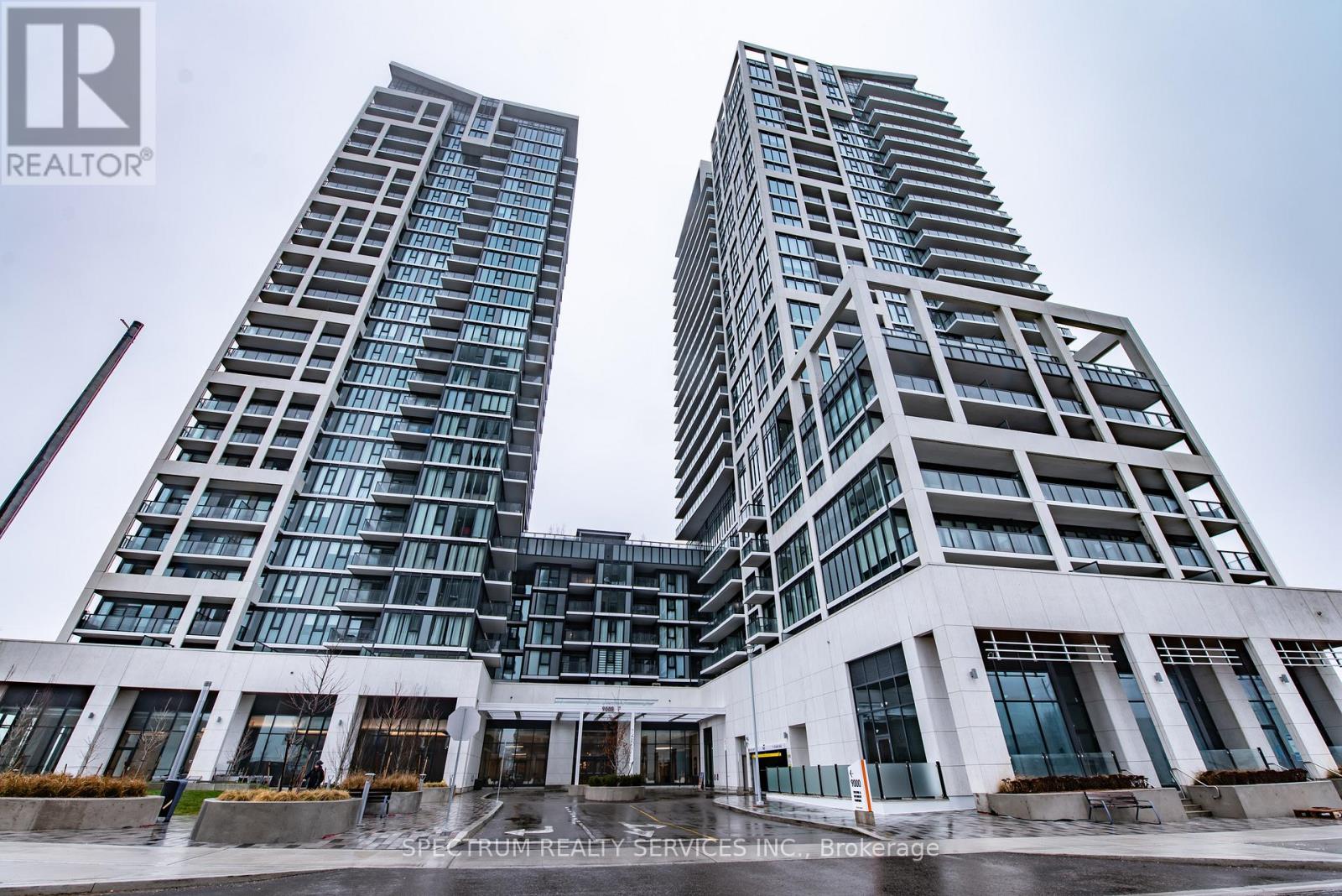 Listing photo of PH119 - 9000 JANE STREET