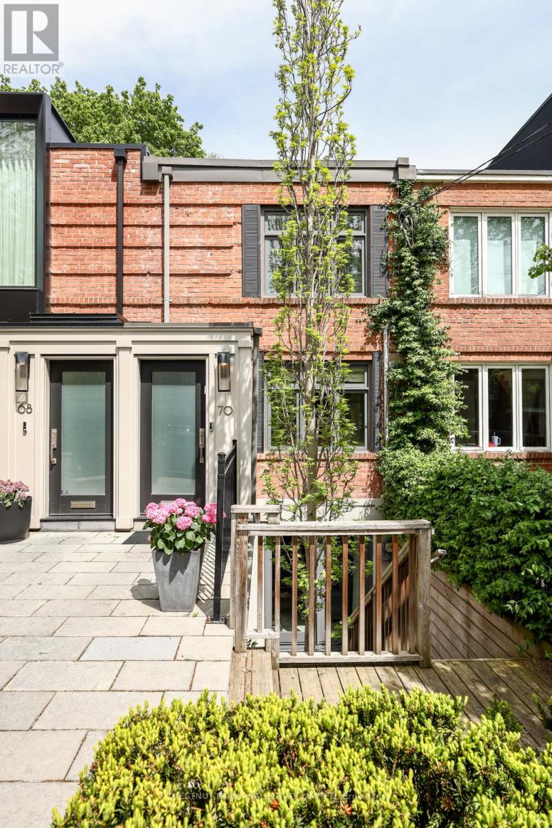 70 SUMMERHILL GARDENS - 2