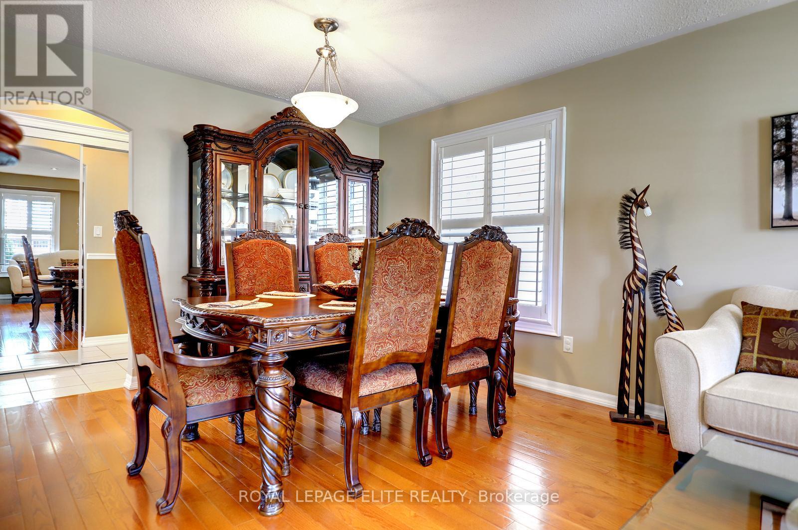 1094 HEPBURN ROAD - 10