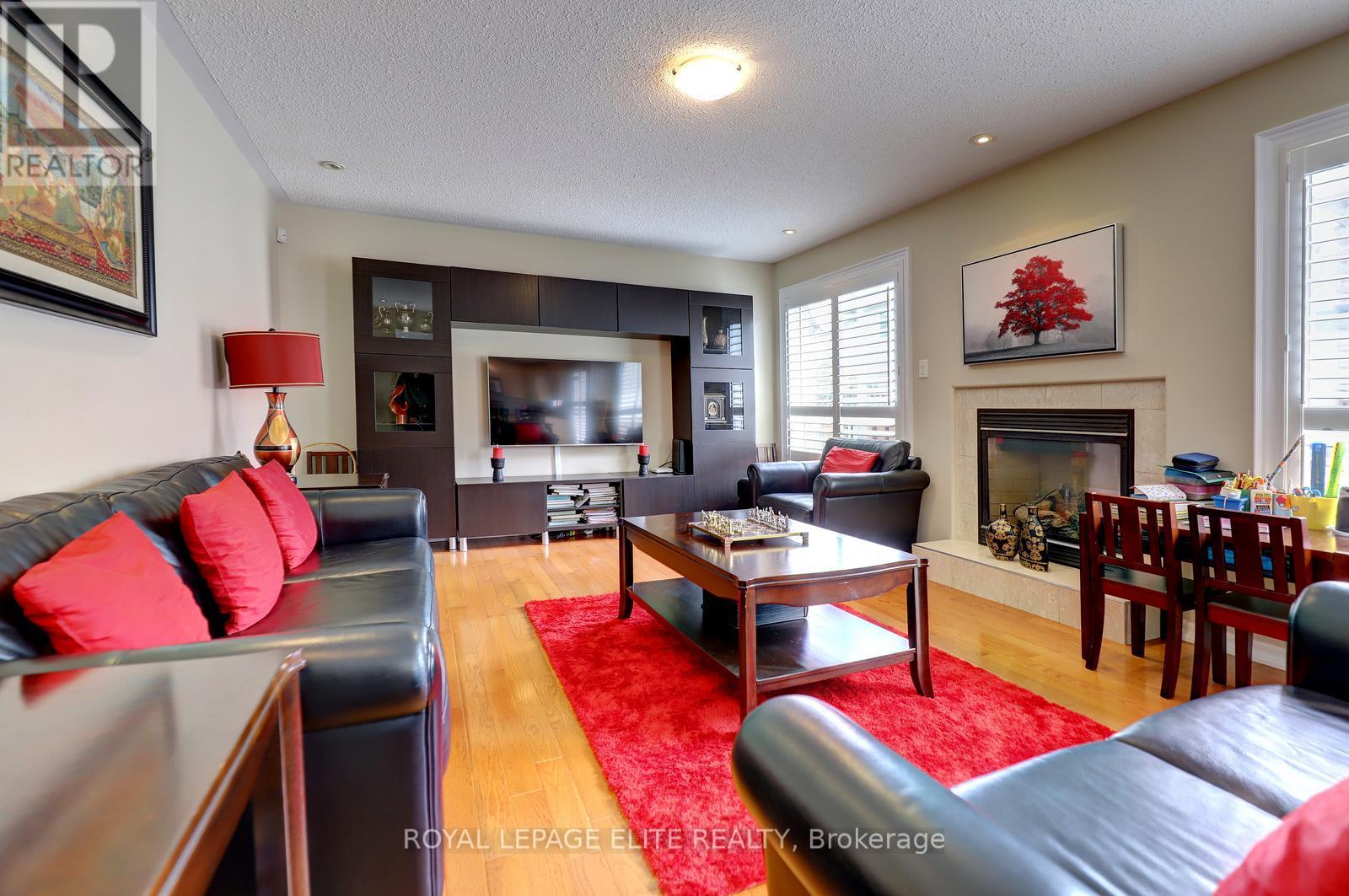 1094 HEPBURN ROAD - 20