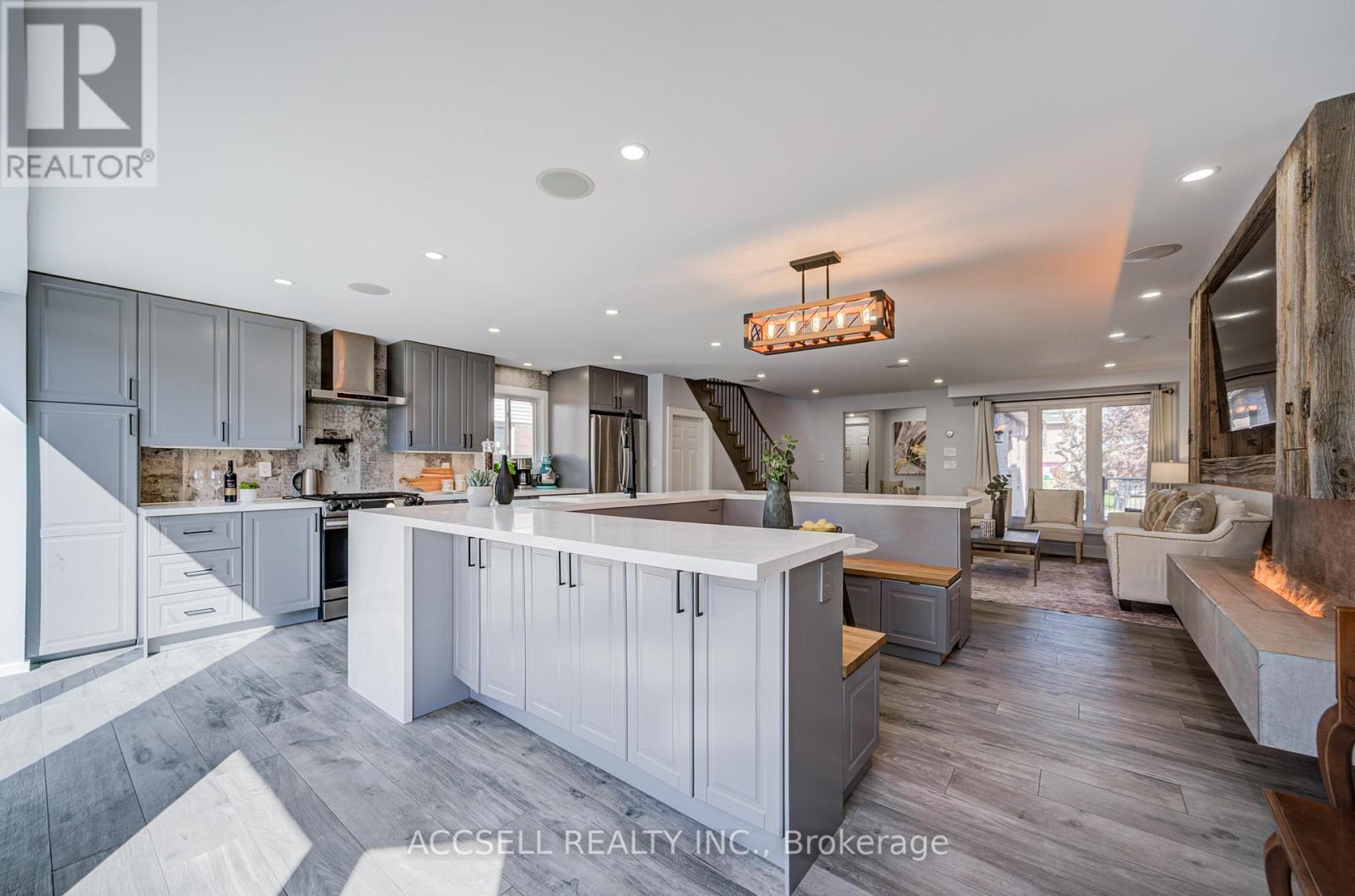 527 WALLENBERG CRESCENT - 16