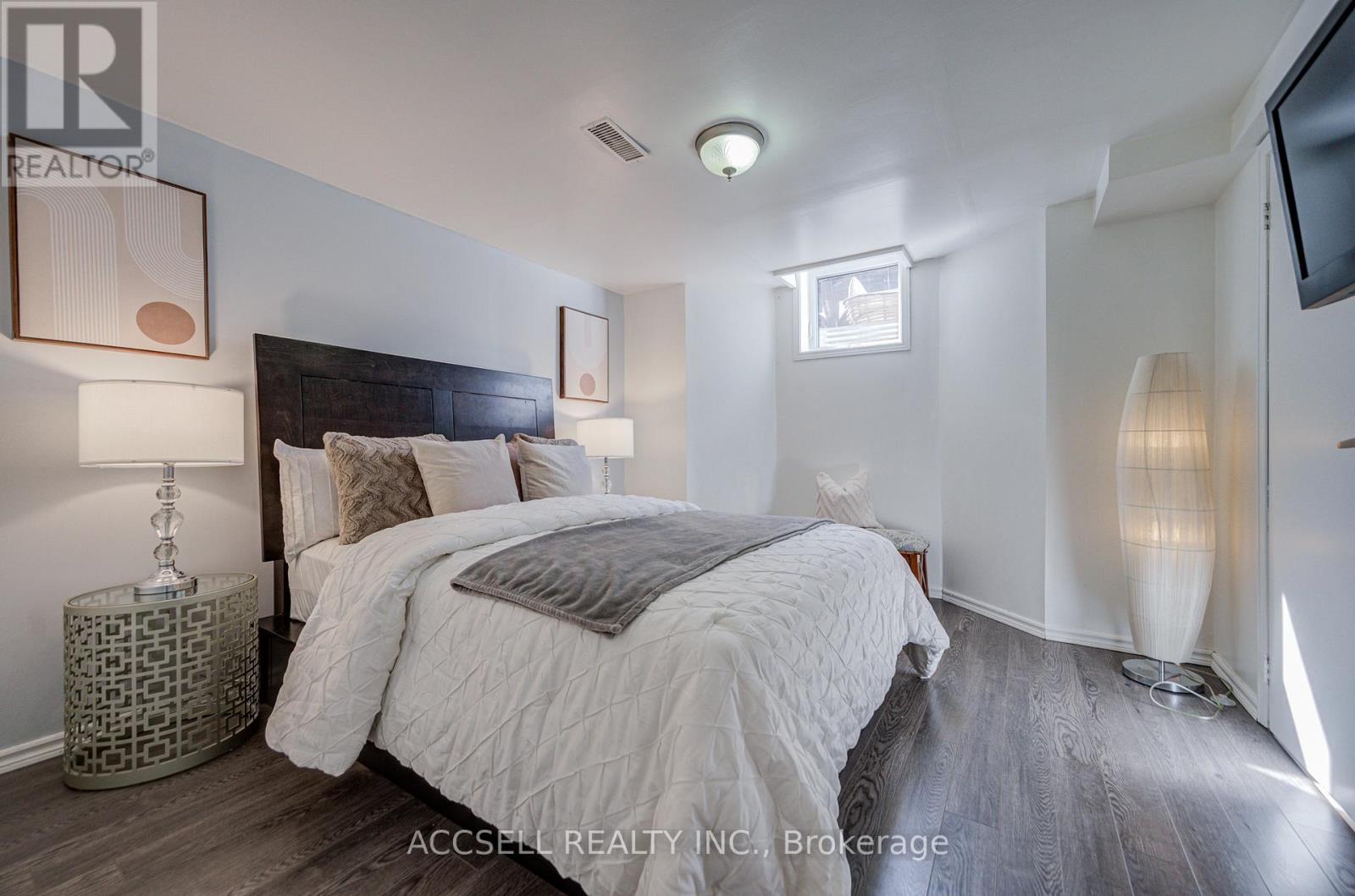 527 WALLENBERG CRESCENT - 42