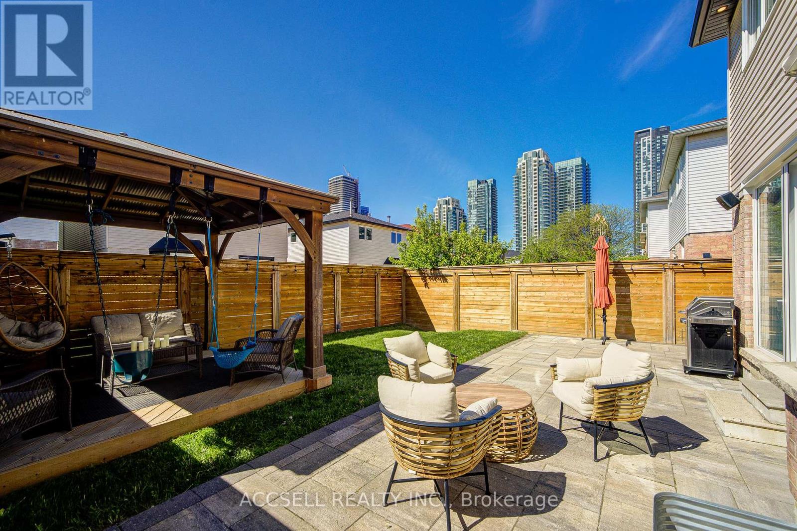 527 WALLENBERG CRESCENT - 44