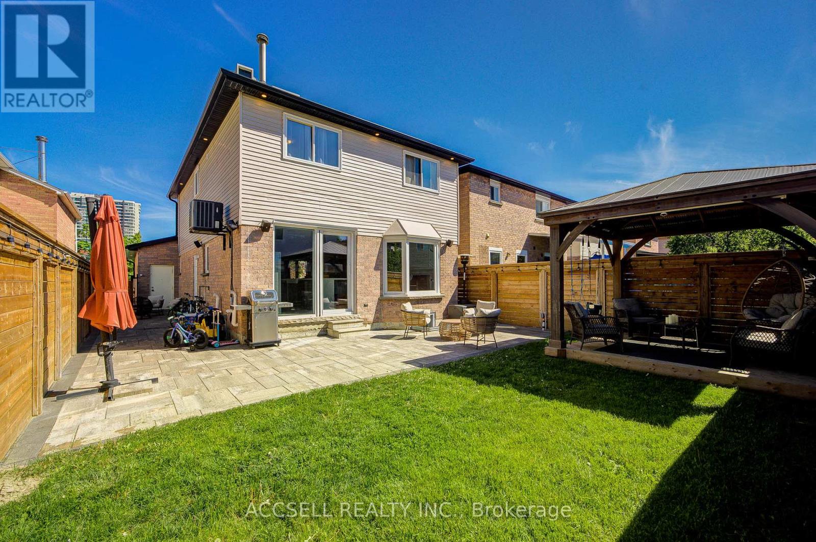 527 WALLENBERG CRESCENT - 46